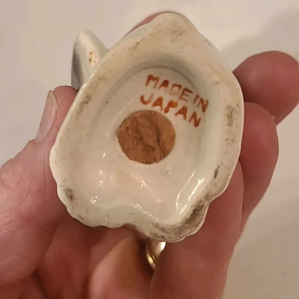 Mini dog salt pepper shaker